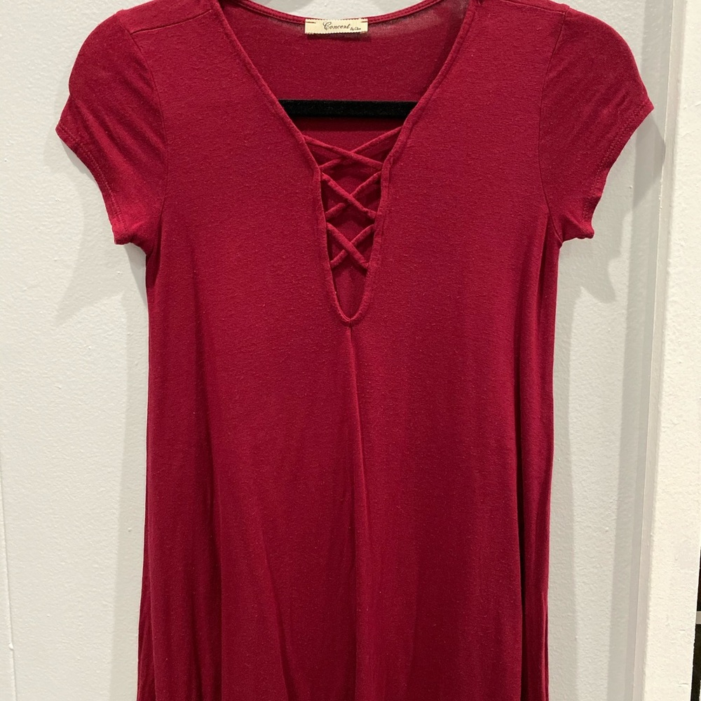 6/$20!!! Maroon opened v-neck top